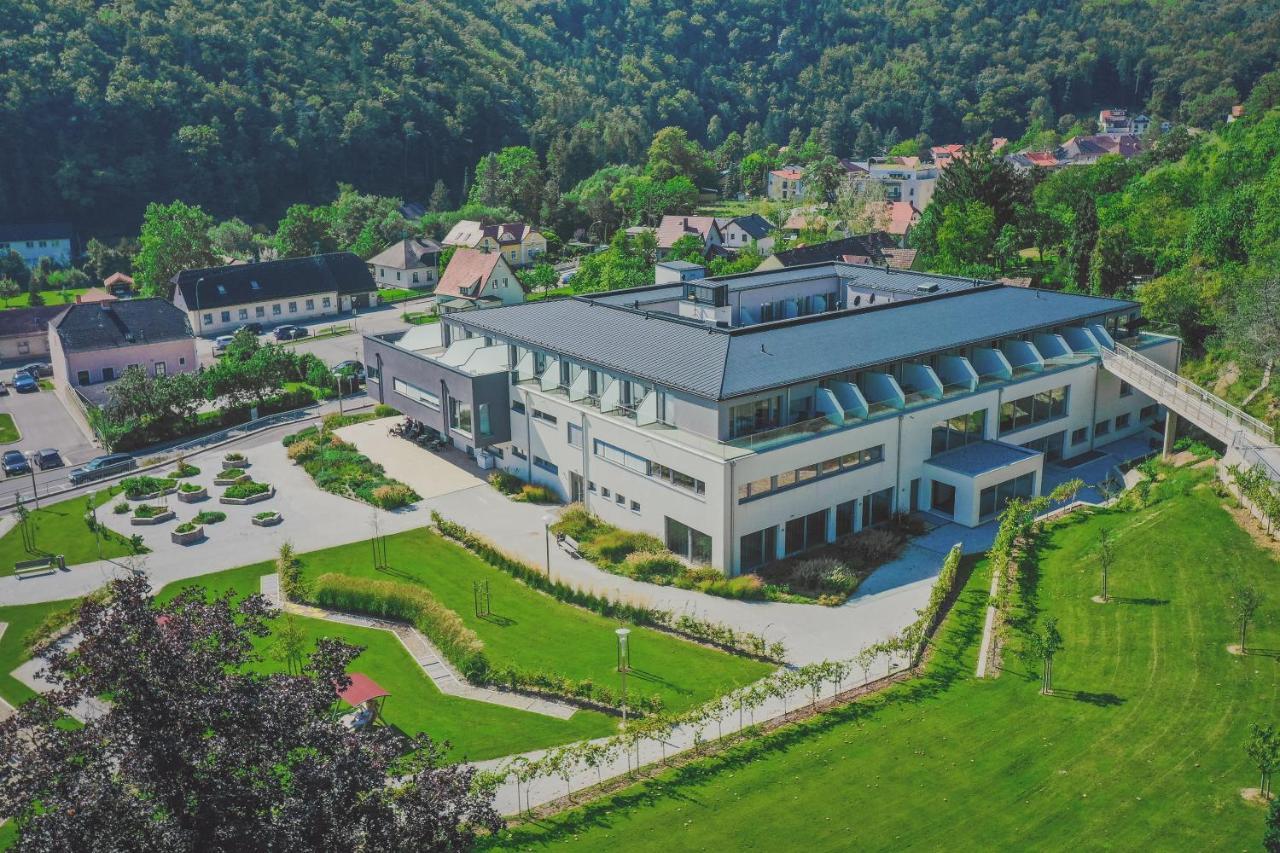 Nuhr Medical - Hotel & Restaurant 山夫顿堡 外观 照片