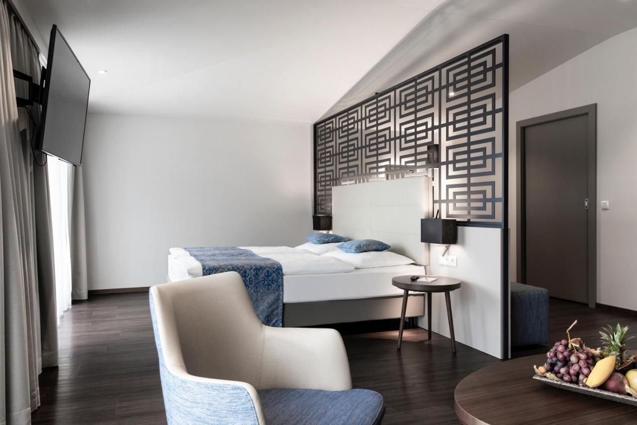Nuhr Medical - Hotel & Restaurant 山夫顿堡 外观 照片