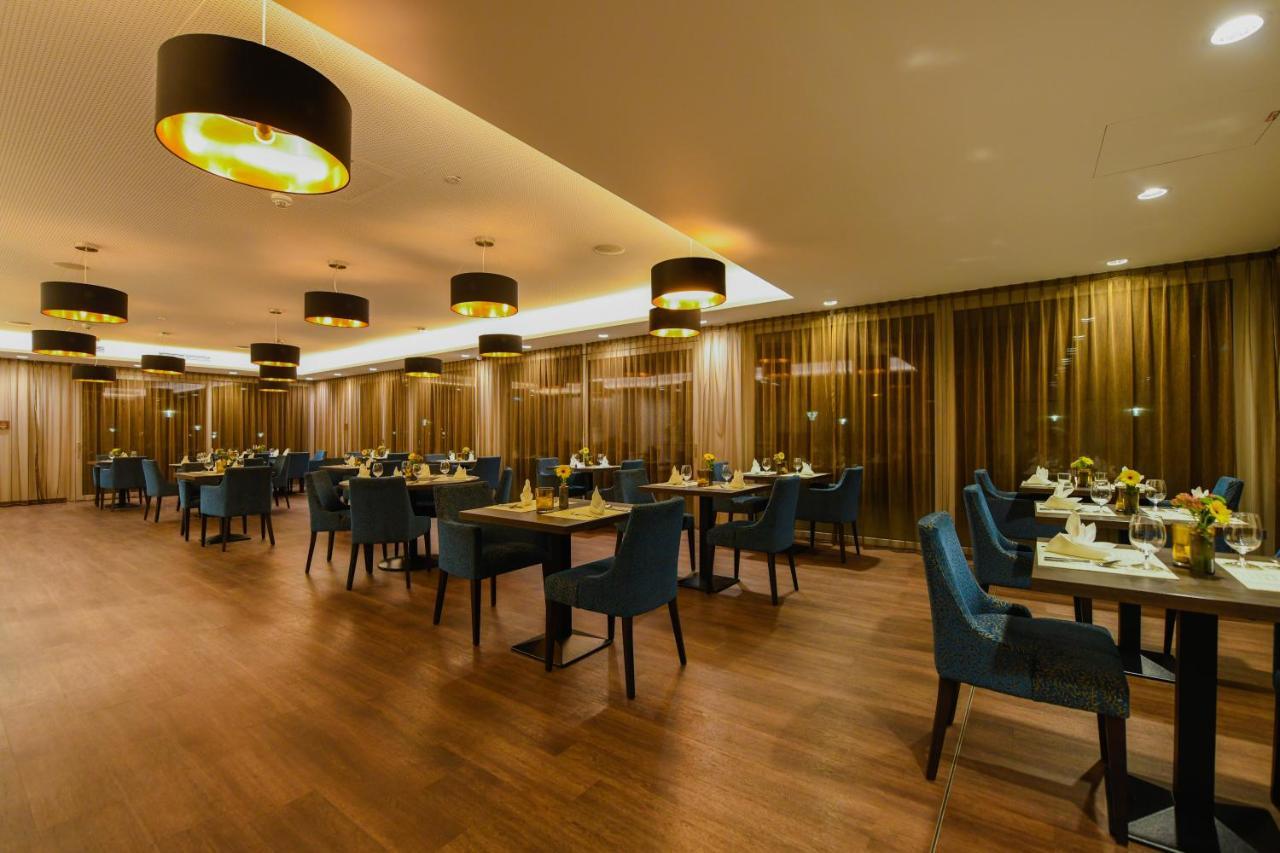 Nuhr Medical - Hotel & Restaurant 山夫顿堡 外观 照片